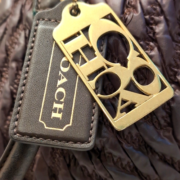 Here is a 70th anniversary edition Coach bag - Picture 5 of 15